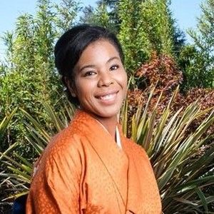 Meet your Posher, Kosheno